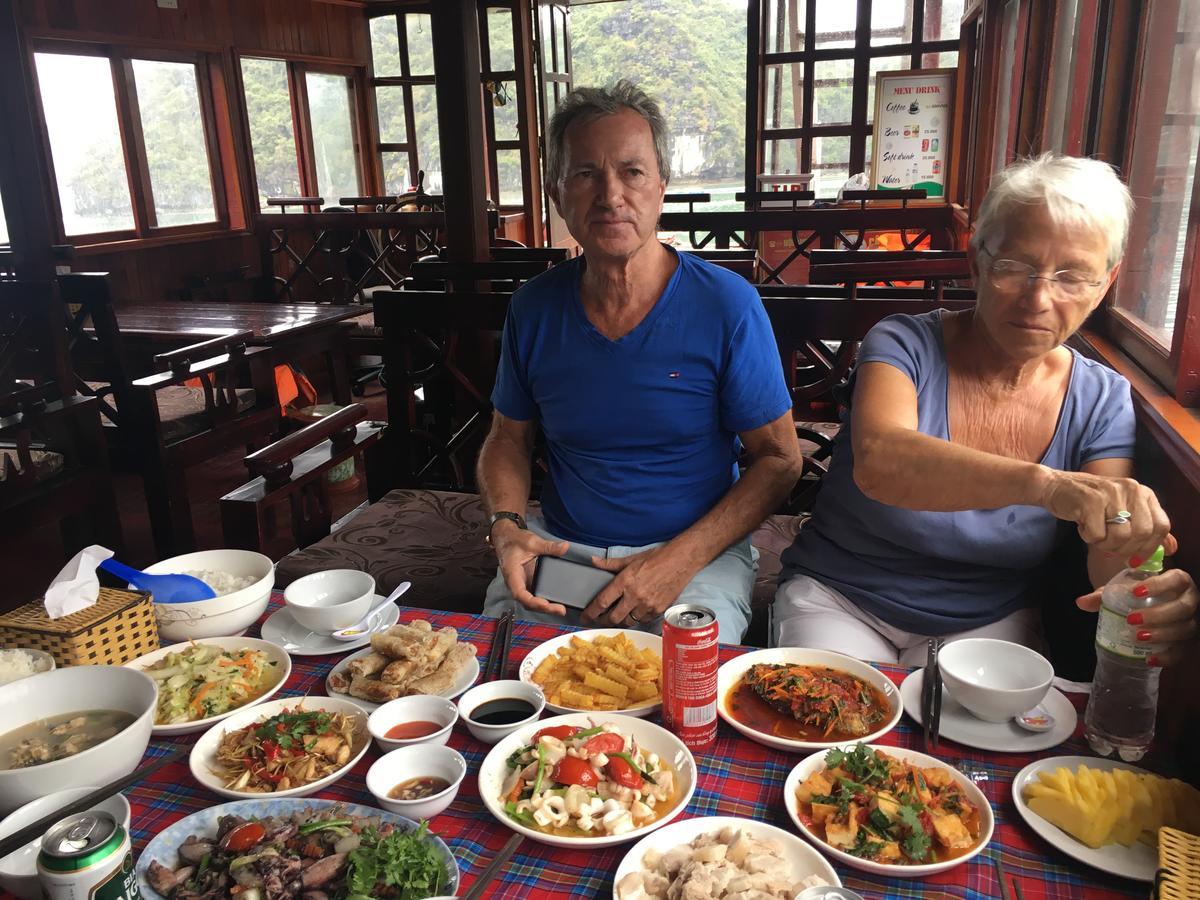 Nam Phuong Hotel Dong Khe Sau Eksteriør bilde
