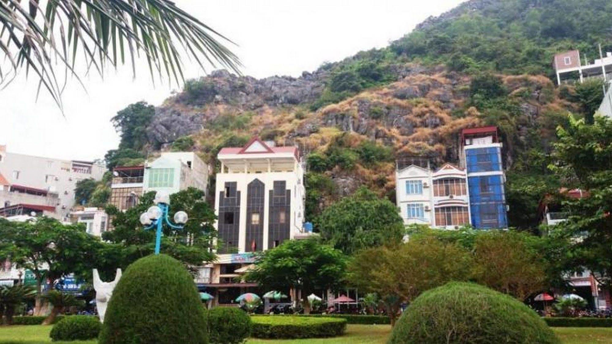 Nam Phuong Hotel Dong Khe Sau Eksteriør bilde